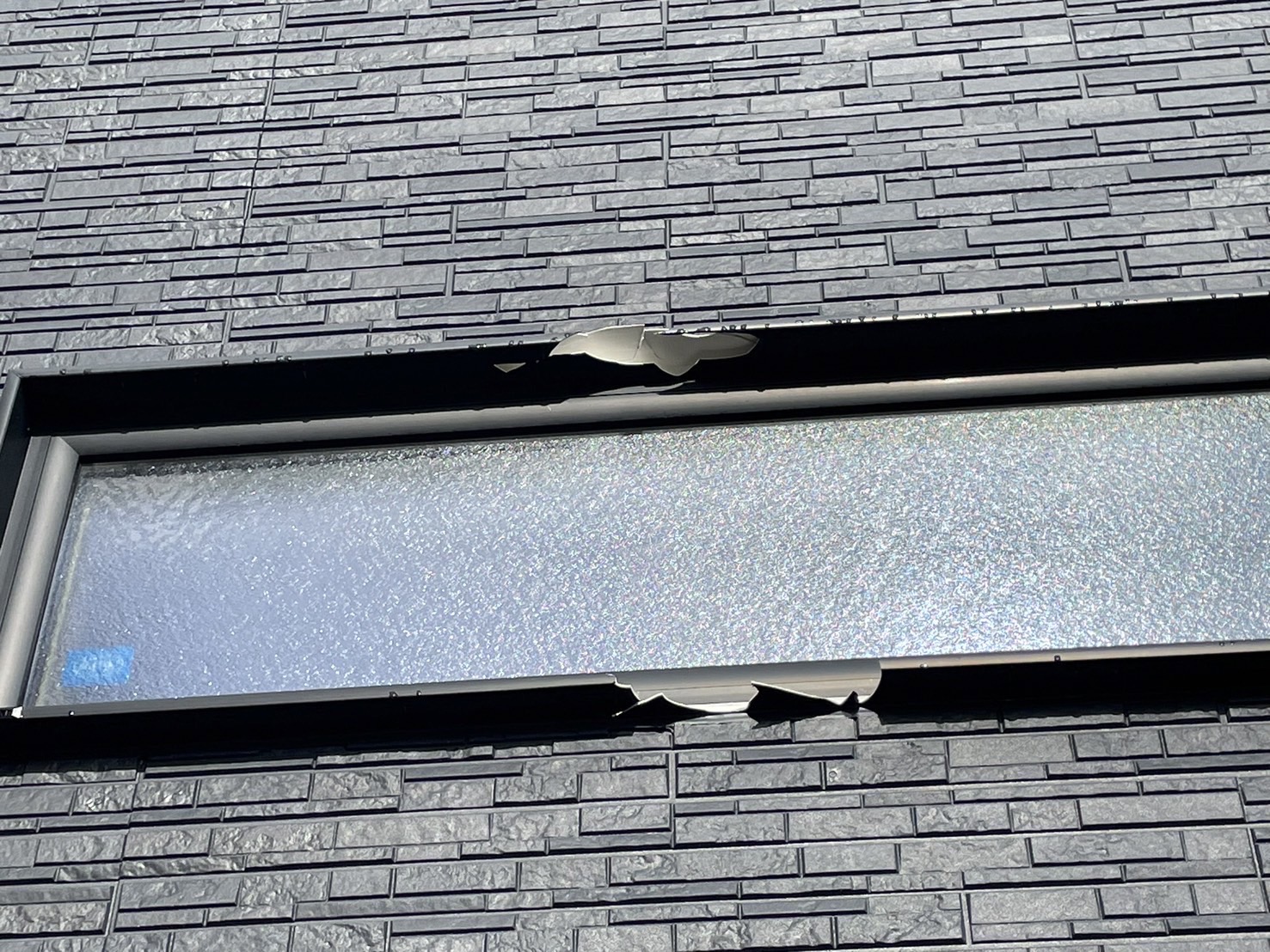外部窓枠の樹脂サッシの補修リペア