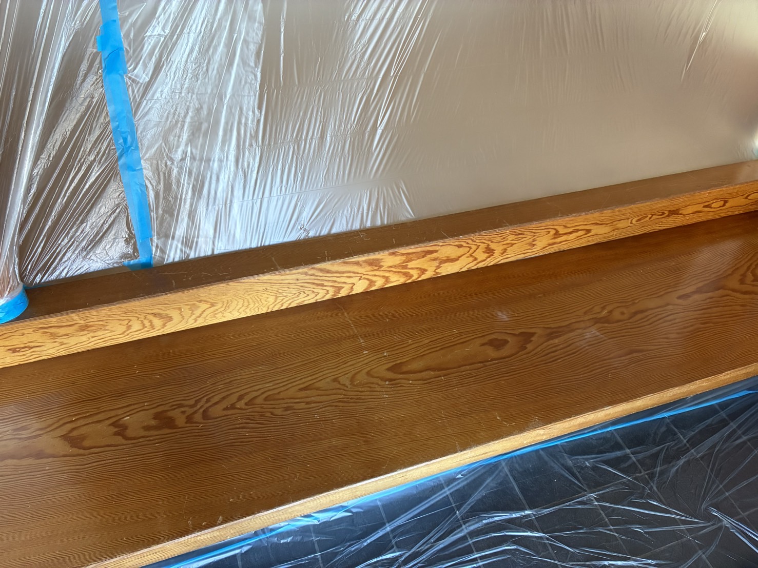 玄関框、式台の塗装！