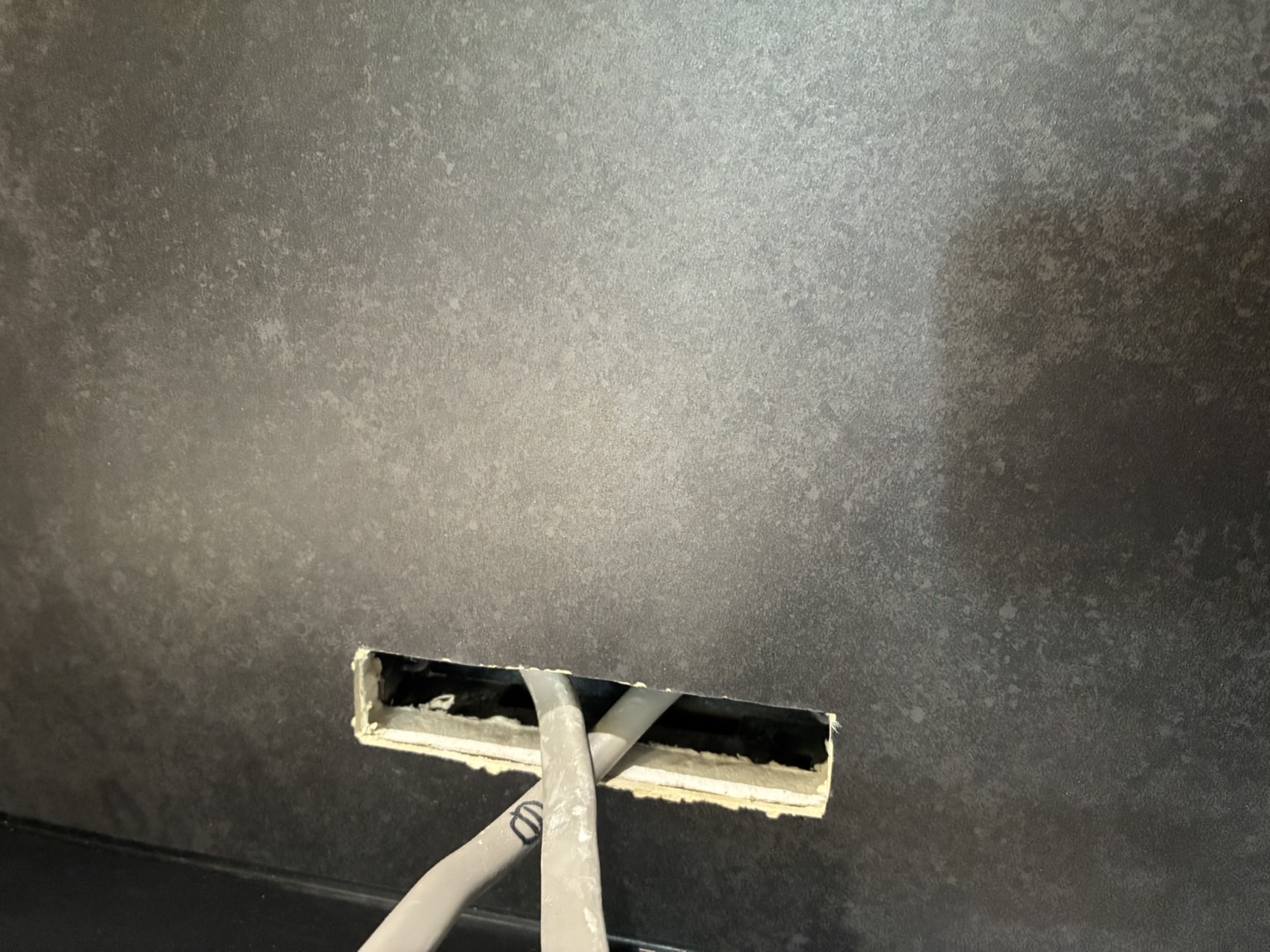 壁パネルの補修